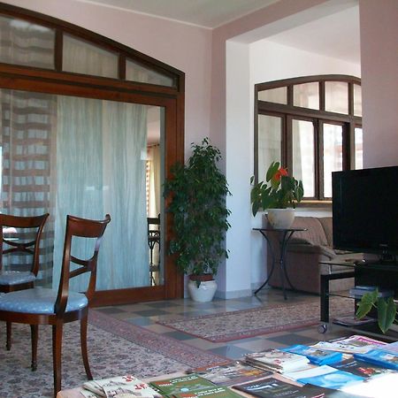 Residence Hotel La Commenda Montefiascone Exterior foto